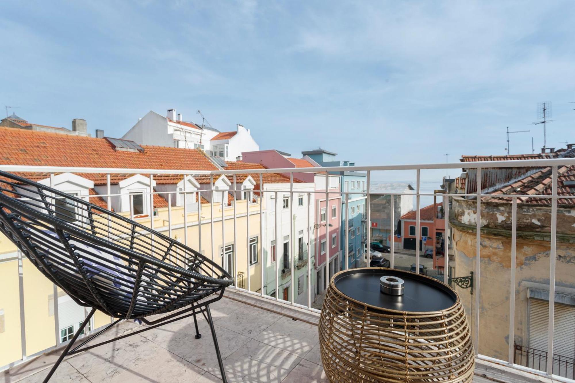 Cortes Apartment In Lisbon Historic Neighborhood Εξωτερικό φωτογραφία